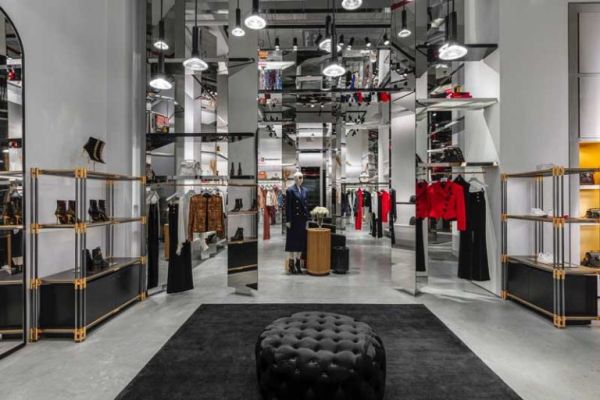 balmain-apre-in-madison-avenue-800x533-768x51225DC7611-D990-1AB9-D72F-EF2F5019D0B1.jpg